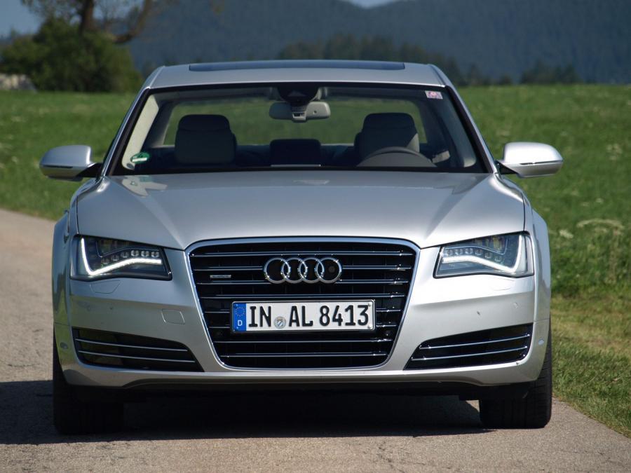  Audi A8 L TFSI Quattro (D4) 2010 года  (WW) (фото 4 из 25)